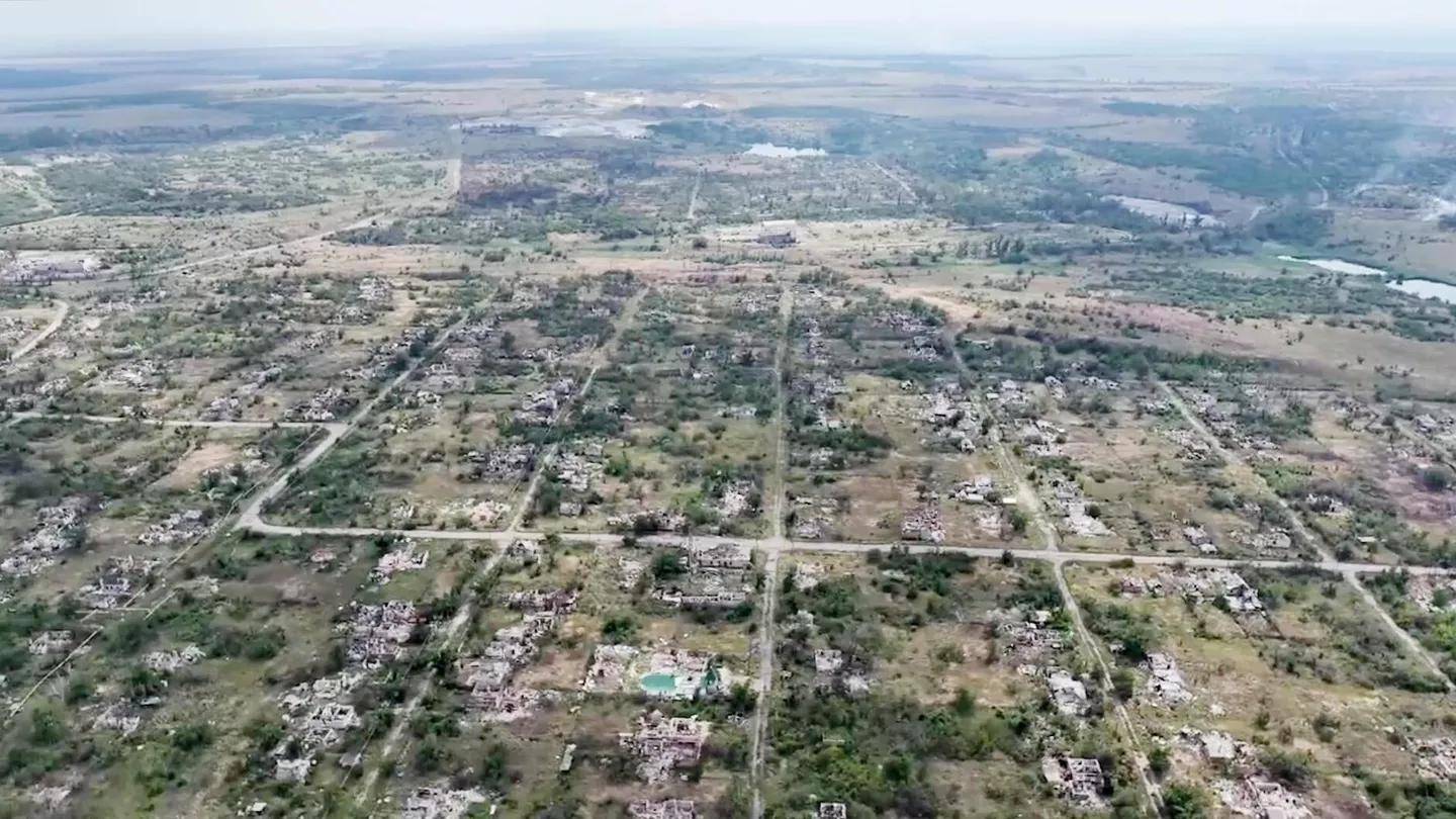 决战打响<strong></p>
<p>今天原油走势</strong>,乌克兰被爆逃兵40万,泽连斯基豪赌失败,大结局来了?