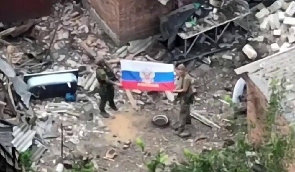 决战打响<strong></p>
<p>今天原油走势</strong>,乌克兰被爆逃兵40万,泽连斯基豪赌失败,大结局来了?