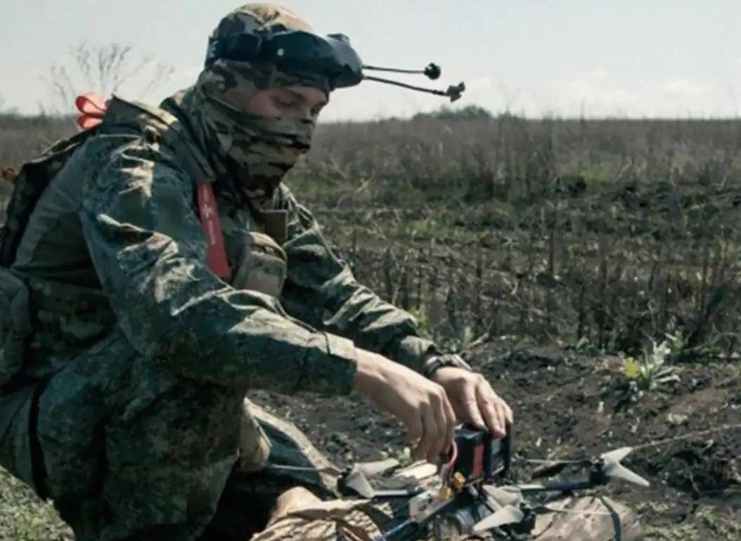 决战打响<strong></p>
<p>今天原油走势</strong>,乌克兰被爆逃兵40万,泽连斯基豪赌失败,大结局来了?