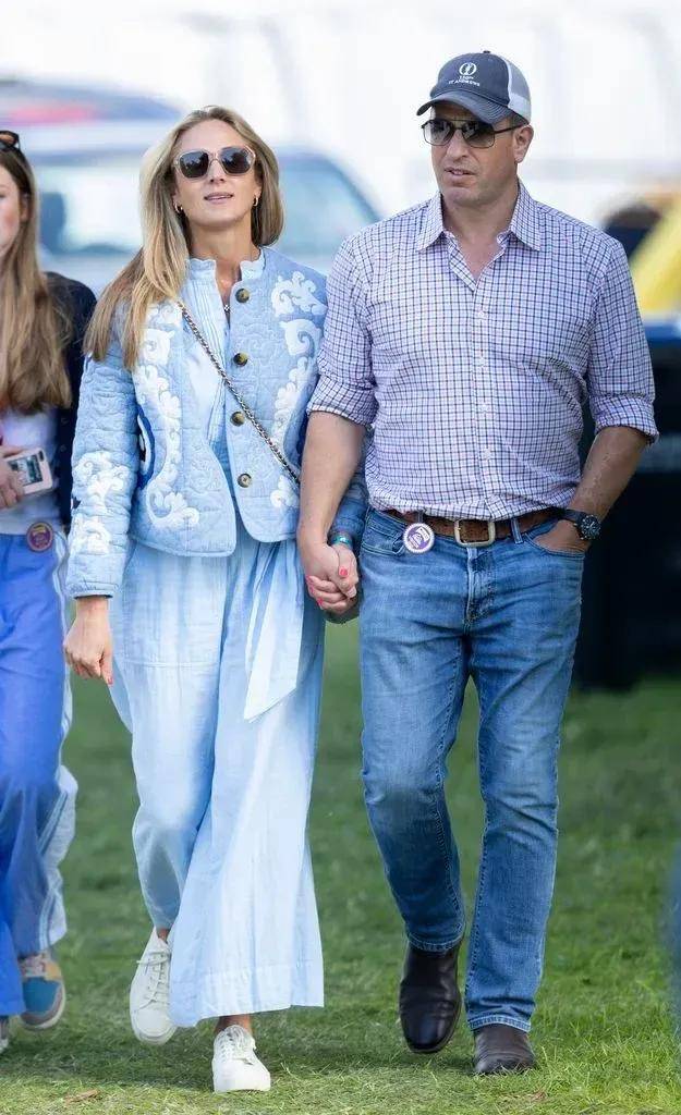 45岁离异带娃女护士嫁英国王室<strong></p>
<p>今天原油走势</strong>，比短剧更精彩！