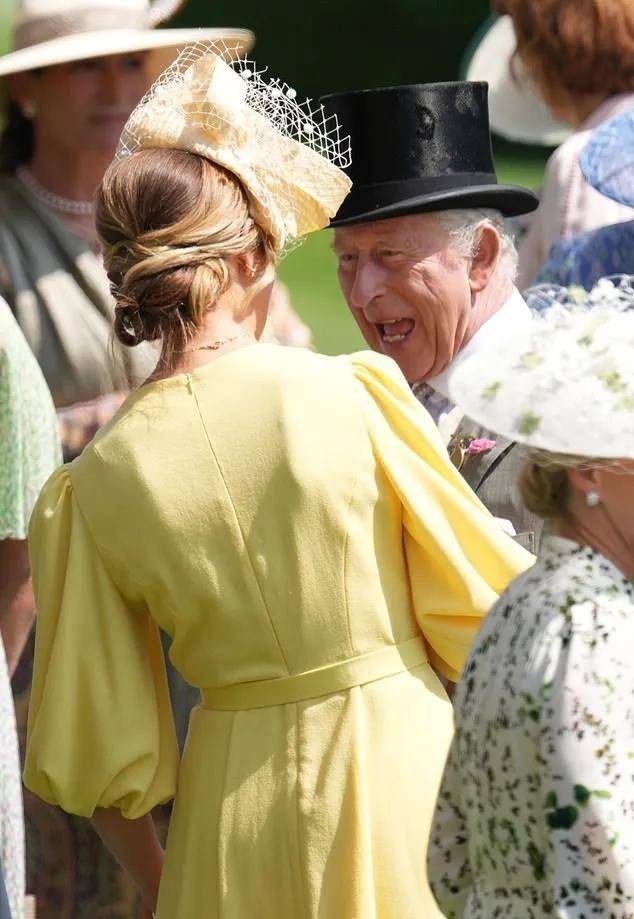 45岁离异带娃女护士嫁英国王室<strong></p>
<p>今天原油走势</strong>，比短剧更精彩！