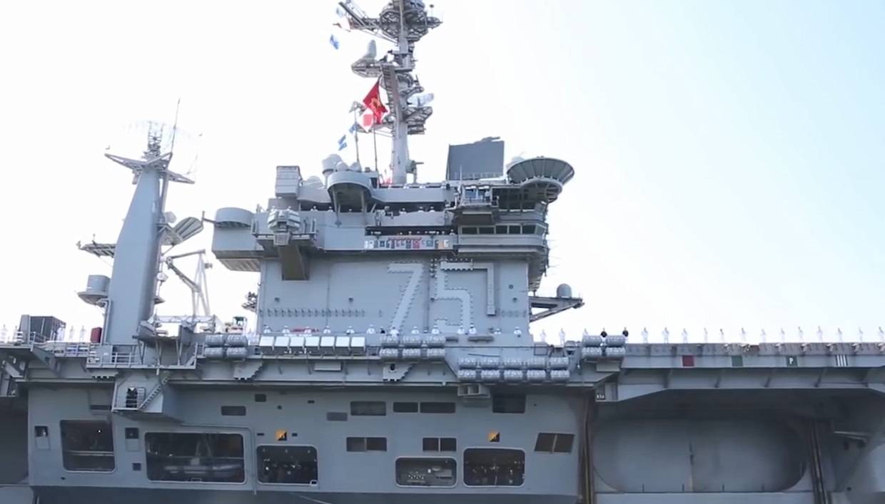 特朗普越查越后怕<strong></p>
<p>太原油墨厂</strong>, 美军航母上全是“中国制造”,美军"去中国化"陷入尴尬境地!