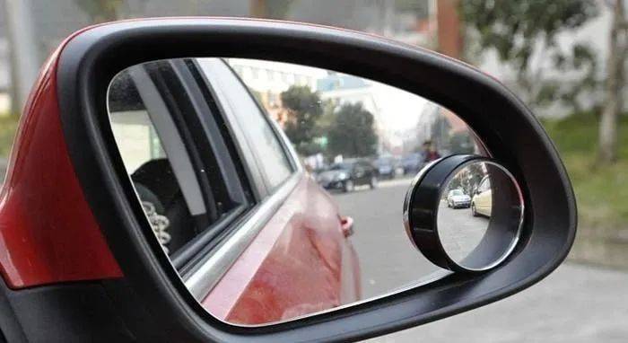 “刚走出去不到一分钟就出事”<strong></p>
<p>太原油墨厂</strong>,一家五口1死4伤!家属最新发声