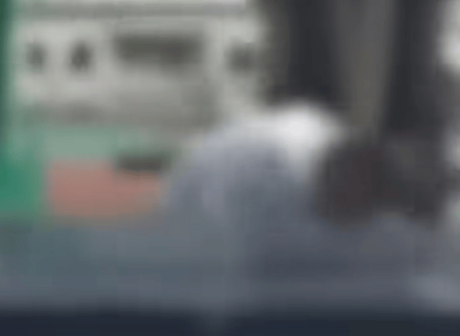 “没人治你<strong></p>
<p>美原油指</strong>，00后治你”！19岁男司机被刑拘