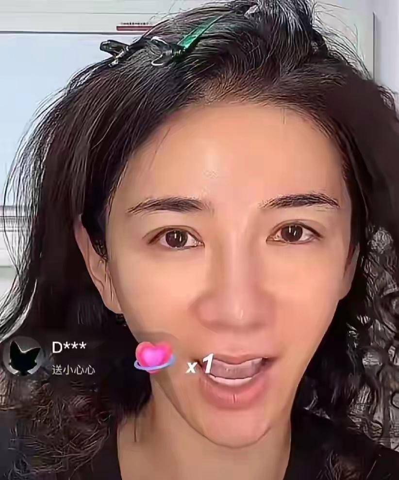 考古|黄奕为护女怒怼网友<strong></p>
<p>原油价格趋势</strong>,曾被霍思燕点名炮轰,近年靠综艺翻红的童年女神再引争议?