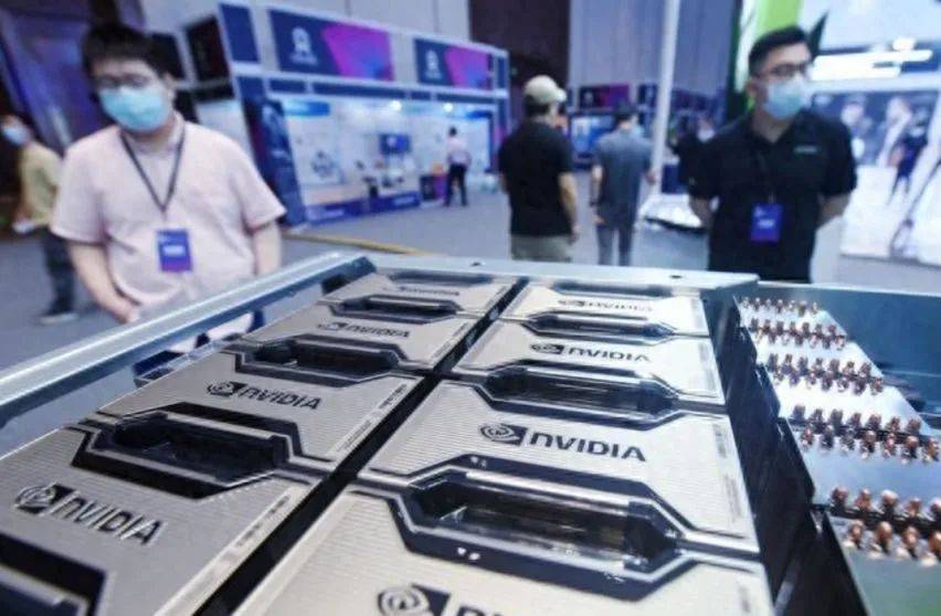 美国果然设下圈套<strong></p>
<p>原油股票代码</strong>,解禁芯片是“鸿门宴”?中方终于反应过来,中企被爆已收到通知