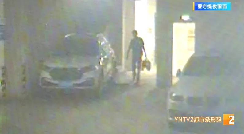 凌晨怪事！男子提着茅台袋子在车库<strong></p>
<p>原油股票代码</strong>，翻垃圾桶竟为了.....