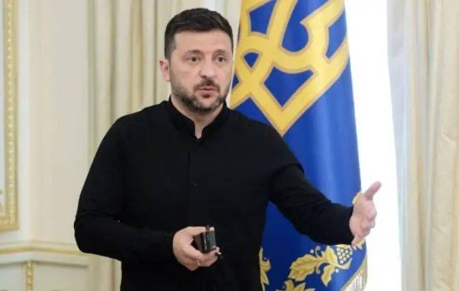 泽连斯基：白宫提供的地图有误<strong></p>
<p>原油期货行情实时行情</strong>，俄军还需4年才能攻下顿巴斯