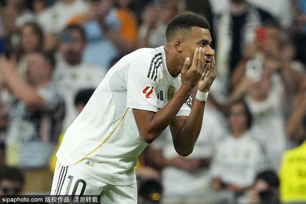 观战台:曼城火拼热刺争英超榜首 皇马巴萨冲击两连胜