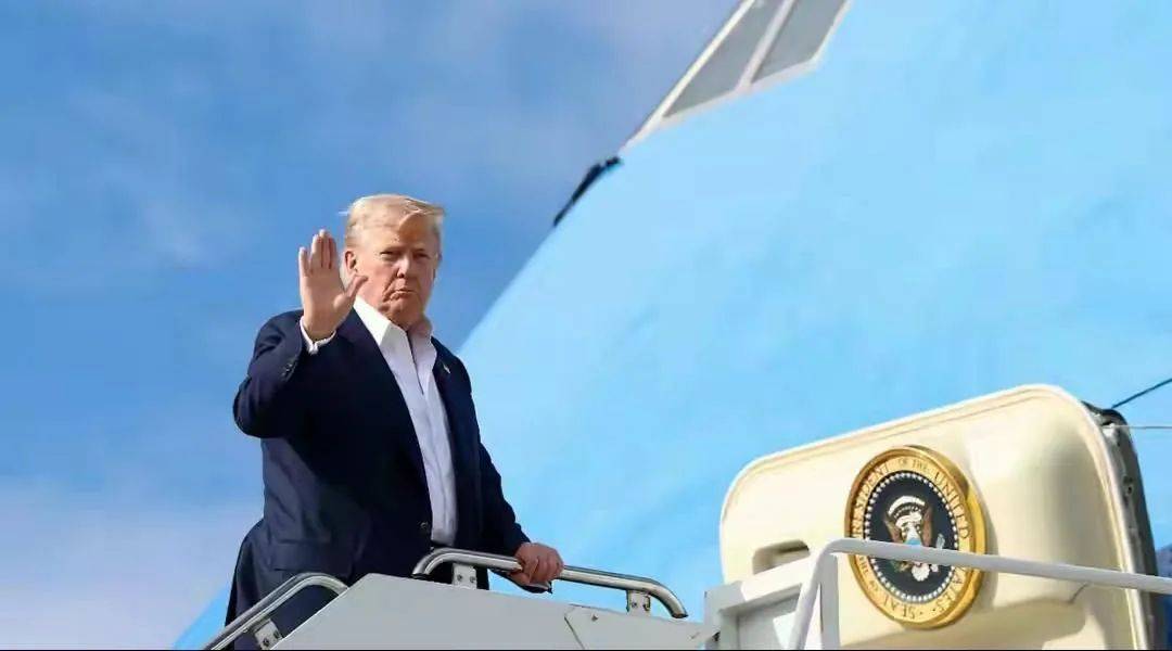 九三阅兵安排公布<strong></p>
<p>今日原油国际价格</strong>，美方突然下达禁令，中方强硬表态，特朗普关键时刻出手，会否影响中美关系走向？