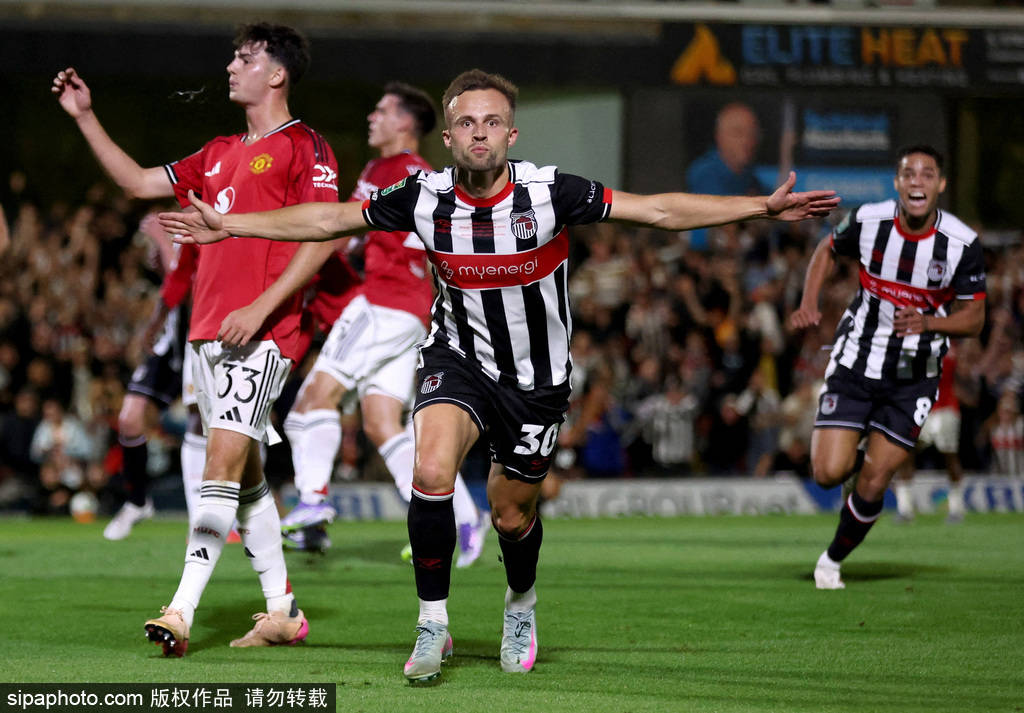 耻辱出局<strong></p>
<p>黄金国际价格</strong>!联赛杯-曼联点球战总分13-14英乙队 止步次轮