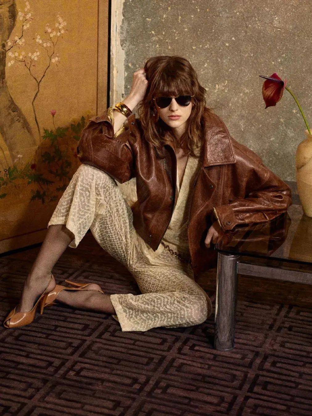 质感女人怎么都在穿这个颜色<strong></p>
<p>黄金国际价格</strong>？