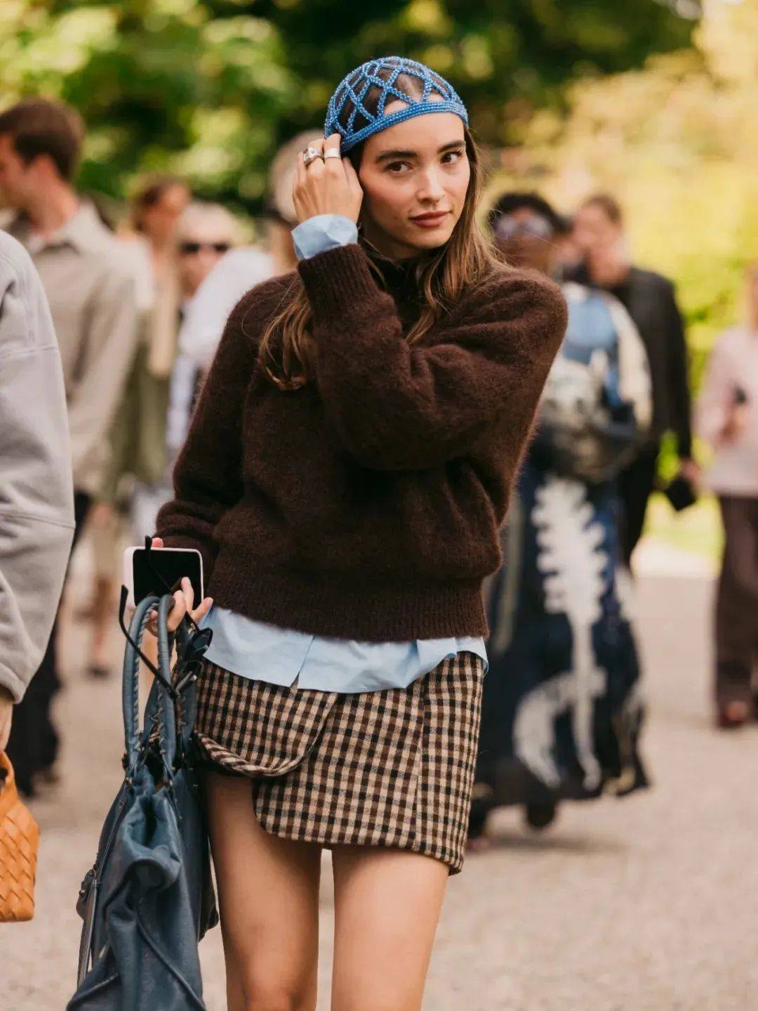 质感女人怎么都在穿这个颜色<strong></p>
<p>黄金国际价格</strong>？