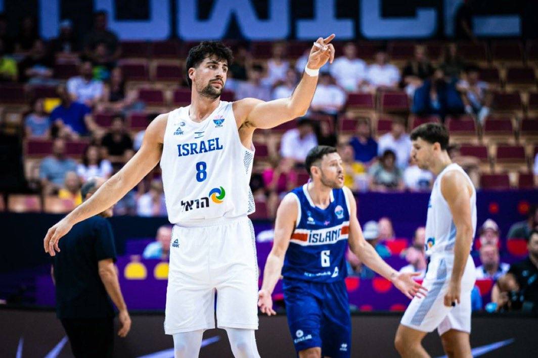 欧洲杯综述:东契奇34+9+5仍吞败仗 字母31分希腊开门红