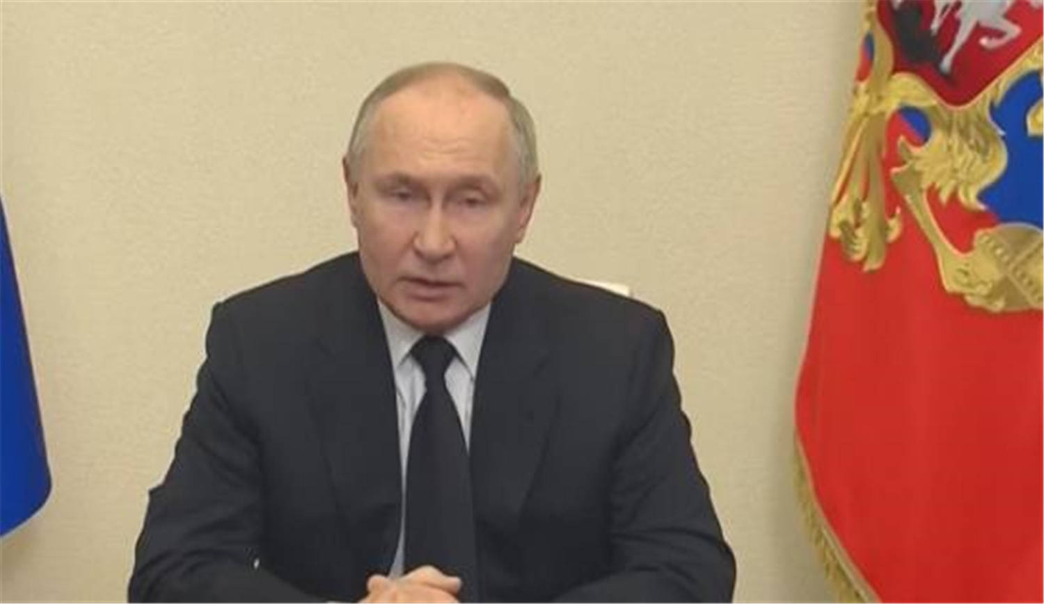 宅男金正恩要参加北京阅兵<strong></p>
<p>黄金</strong>,中方5大“兄弟”齐聚北京,日本懵了