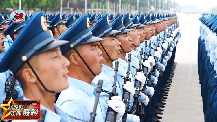 九三阅兵倒计时5天<strong></p>
<p>黄金</strong>!空中梯队多型新机将首次受阅 队员练就“米秒不差”