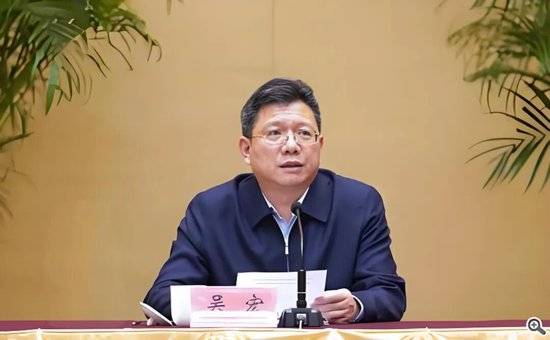 苏州工业园的“破窗效应”<strong></p>
<p>黄金</strong>,管委会主任吴宏落马