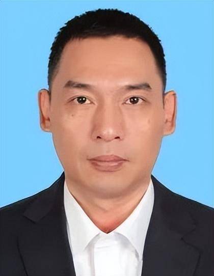 4位副市长履新<strong></p>
<p>黄金</strong>,卸任两年后他再任此职