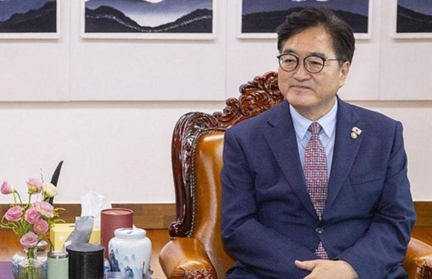 明知中方邀请金正恩<strong></p>
<p>白银</strong>,李在明却刻意回避不见,想在韩国主场施展拳脚