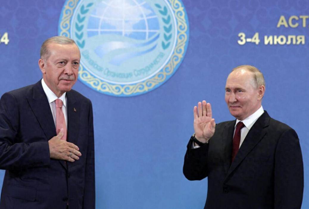 与普京会面后<strong></p>
<p>icu</strong>,埃尔多安缺席阅兵,并在上合峰会中提及俄乌冲突