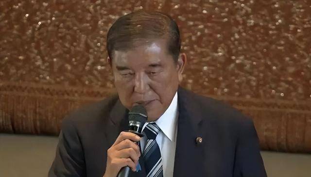 日本首相石破茂道歉，回应被要求辞职：对地位没有不舍想法，不会抓住权力不放