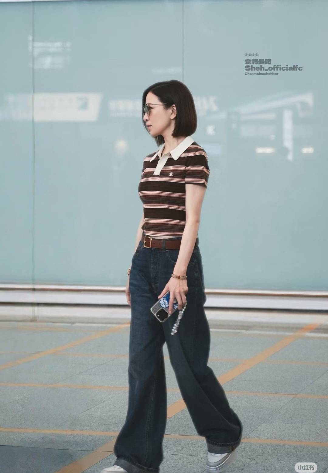 50岁佘诗曼机场街拍秀蛮腰身材绝了<strong></p>
<p>icu</strong>!王心凌同样穿法重返18岁