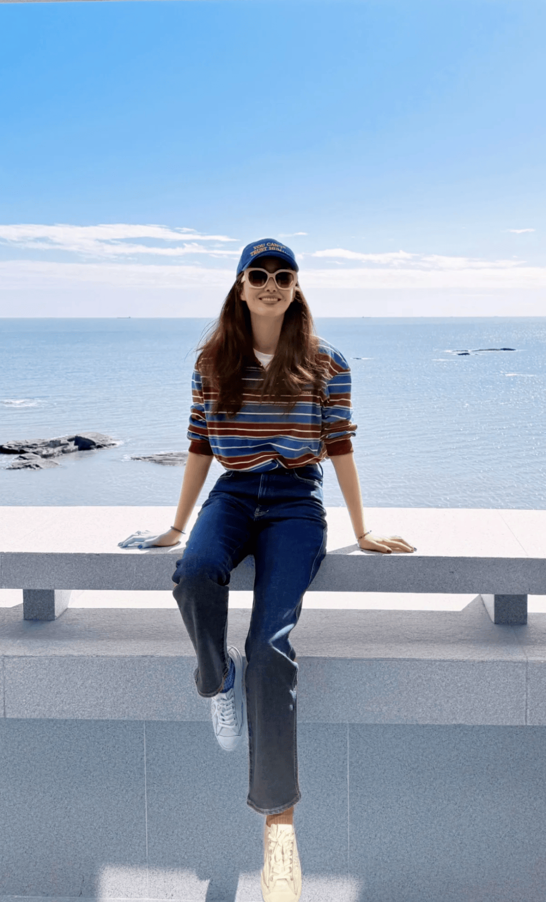 50岁佘诗曼机场街拍秀蛮腰身材绝了<strong></p>
<p>icu</strong>!王心凌同样穿法重返18岁