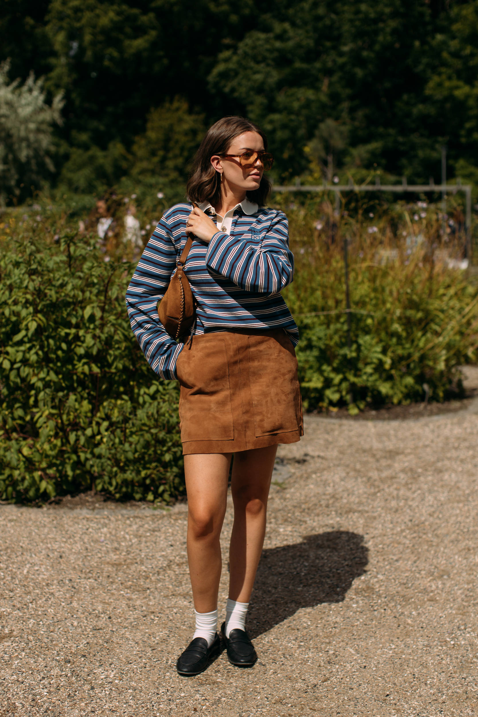 50岁佘诗曼机场街拍秀蛮腰身材绝了<strong></p>
<p>icu</strong>!王心凌同样穿法重返18岁