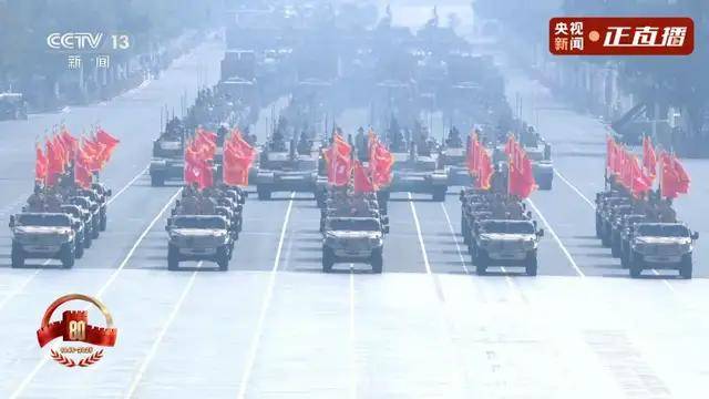 不装了<strong></p>
<p>聚查</strong>!一口气看完九三大阅兵武器装备!谁说我们一个也不认识?