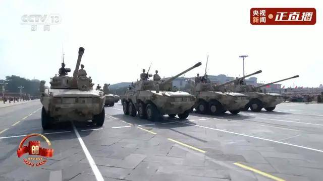 不装了<strong></p>
<p>聚查</strong>!一口气看完九三大阅兵武器装备!谁说我们一个也不认识?