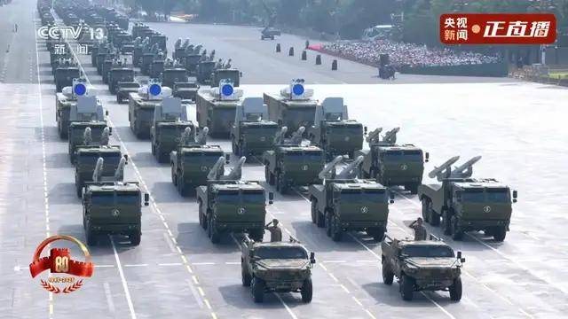 不装了<strong></p>
<p>聚查</strong>!一口气看完九三大阅兵武器装备!谁说我们一个也不认识?