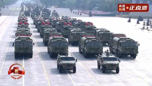 不装了<strong></p>
<p>聚查</strong>!一口气看完九三大阅兵武器装备!谁说我们一个也不认识?