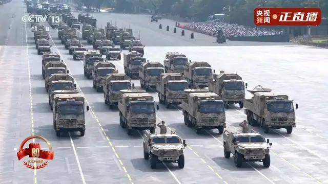 不装了<strong></p>
<p>聚查</strong>!一口气看完九三大阅兵武器装备!谁说我们一个也不认识?