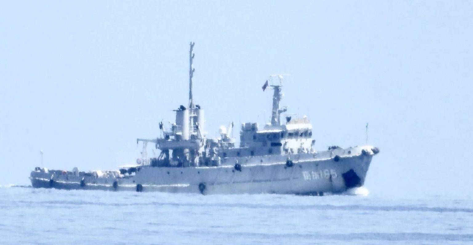 菲律宾哪来的胆子?菲军舰到位<strong></p>
<p>聚查</strong>,做好击沉准备,应对中方拖船动手