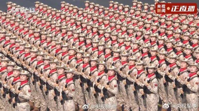 唯一一个全女兵方队!民兵方队<strong></p>
<p>聚查</strong>,亮相阅兵场
