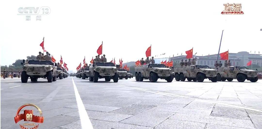 唯一一个全女兵方队!民兵方队<strong></p>
<p>聚查</strong>,亮相阅兵场