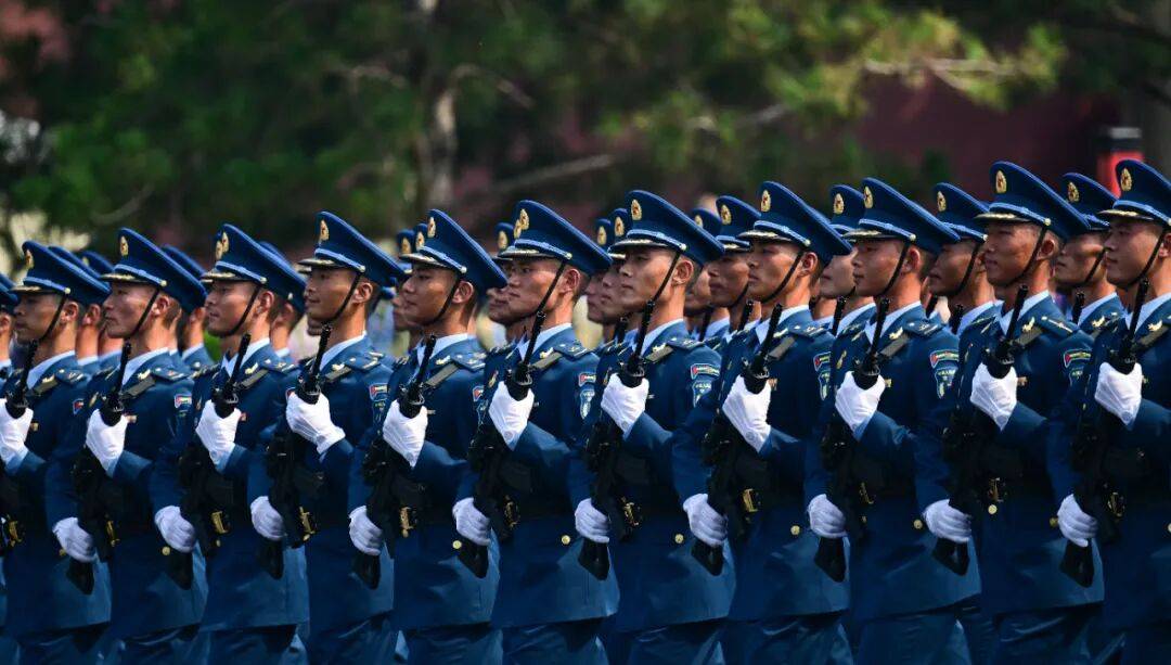 新华社出图<strong></p>
<p>聚查</strong>！