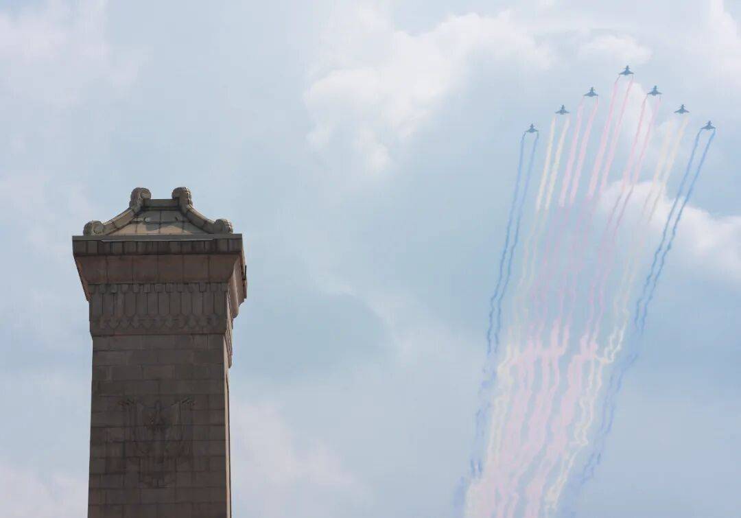 新华社出图<strong></p>
<p>聚查</strong>！