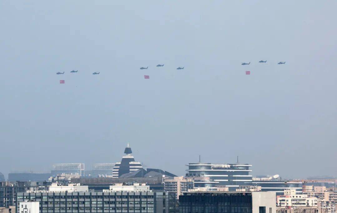 新华社出图<strong></p>
<p>聚查</strong>！