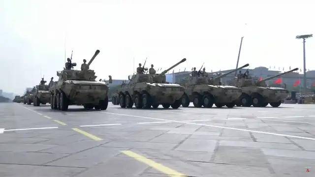 100式坦克<strong></p>
<p>聚查</strong>?红旗-29?东风-61?九三阅兵都有哪些亮点?