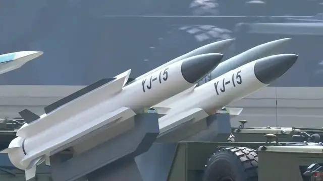 100式坦克<strong></p>
<p>聚查</strong>?红旗-29?东风-61?九三阅兵都有哪些亮点?