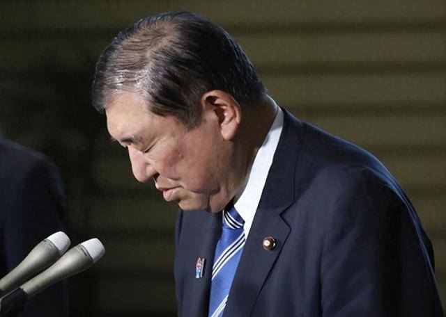 特朗普:中俄绝不会武力对抗美国!一旦开火<strong></p>
<p>剧场</strong>,先打日本导弹基地?