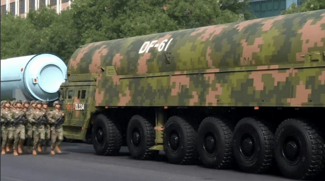 美媒分析东风-61<strong></p>
<p>剧场</strong>,说了半天也搞不清楚,至少确定有这么个东西,其他信息都是盲区