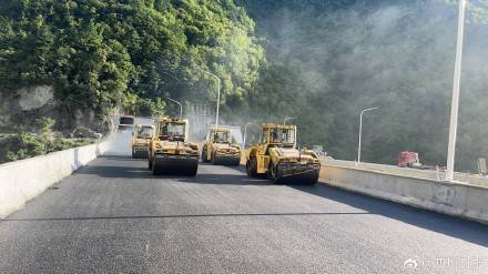 川A大军注意<strong></p>
<p>剧场</strong>！国庆成都有望4小时飙拢九寨沟