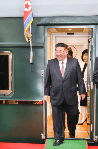 金正恩女儿首登国际舞台<strong></p>
<p>剧场</strong>，引爆接班传闻！英国首相被架空，工党内斗成全武行…