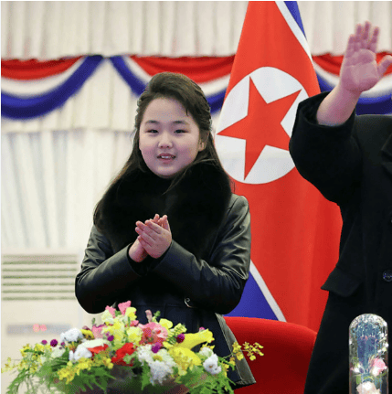 金正恩女儿首登国际舞台<strong></p>
<p>剧场</strong>，引爆接班传闻！英国首相被架空，工党内斗成全武行…