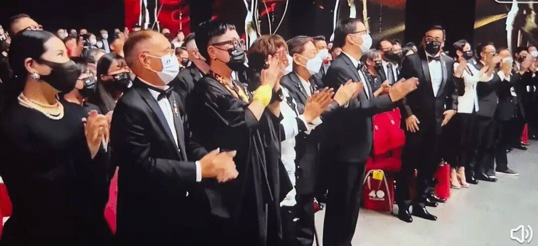 考古|89岁谢贤现身依旧时髦！与小49岁女友分手后开搞事业<strong></p>
<p>剧场</strong>，疑已交代后事的他太潇洒