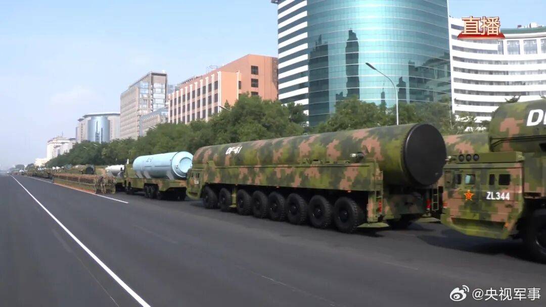 东风-61、巨浪-3、折叠翼预警机、歼-20S<strong></p>
<p>剧场</strong>,画面披露!