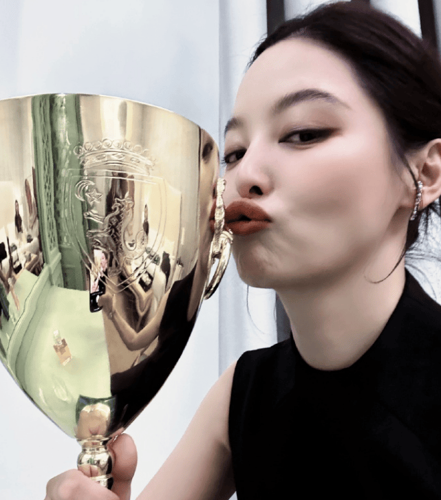 辛芷蕾曾说自己有野心:对金钱有欲望是不想留遗憾