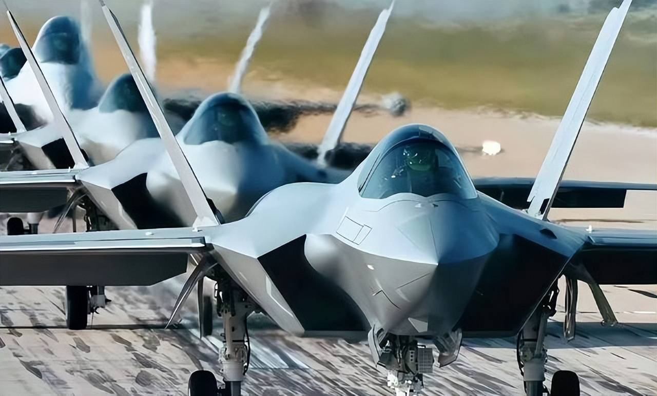 歼-35弹舱细节公开:6枚霹雳-15只是前菜<strong></p>
<p>重庆蜂芒云虚拟币</strong>,真正的王牌是神秘弹药